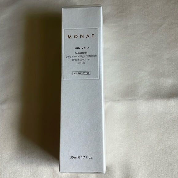 New Monat Sun Veil sunscreen - Picture 1 of 4